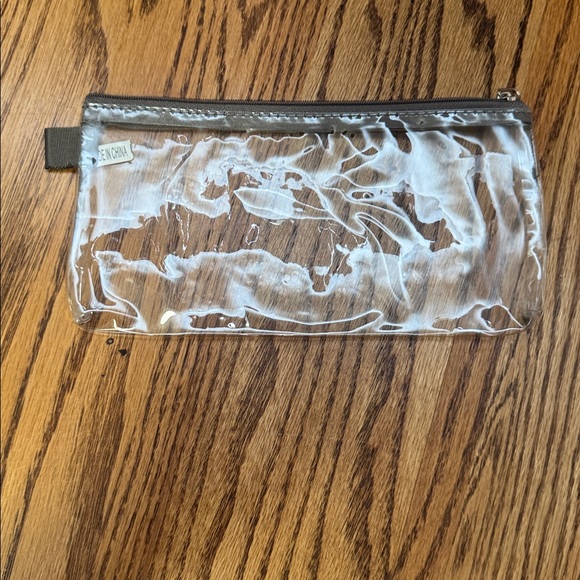 Travelon Clear Cosmetic Pouch with Gray Trim: set of 4 travel set - Picture 4 of 4